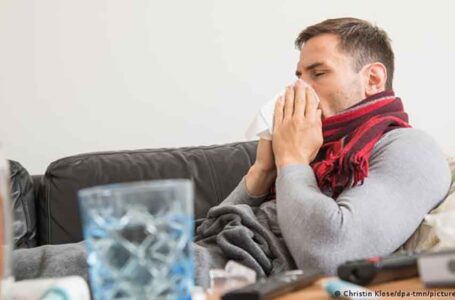 أهم أسباب ارتفاع اصابات نزلات البرد والإنفلونزا في الشتاء؟…