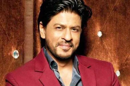 شاروخان يؤدي مناسك العمرة…