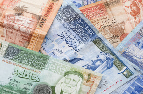 إدراج الإصدار الأول من أذونات الخزينة بقيمة 200 مليون دينار الاثنين المقبل……..        ￼