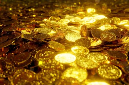  الذهب يتجه لتحقيق مكاسب أسبوعية وسط آمال بوقف رفع الفائدة في واشنطن￼