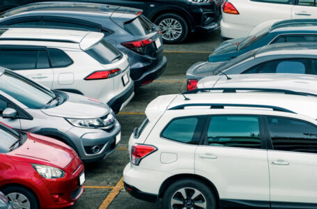 “المناطق الحرة”: أكثر من ألف مركبة متجهة للأردن عالقة بسبب توترات باب المندب