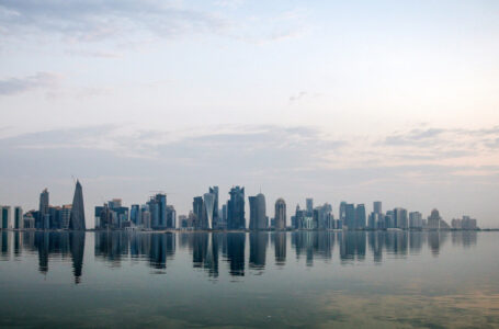مصدر: قطر للطاقة تعلق الشحن عبر البحر الأحمر لطلب المشورة الأمنية￼