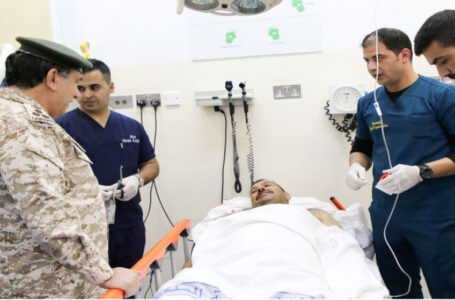 الجيش: إخلاء مصاب المستشفى الميداني الأردني الخاص/2 إلى مدينة الحسين الطبية￼