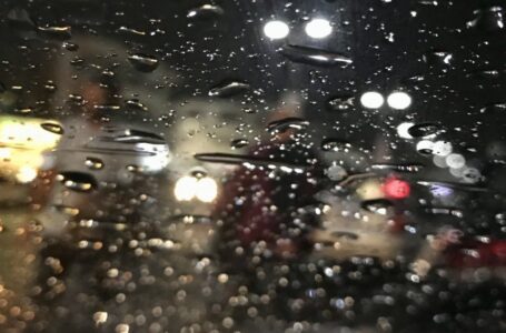 بقاء الأجواء باردة وماطرة حتى الاثنين وجبهة هوائية مصاحبة للثلوج الثلاثاء￼