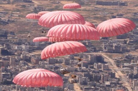 القوات المسلحة تنفذ 6 إنزالات جوية لمساعدات غذائية على غزة بمشاركة دولية￼