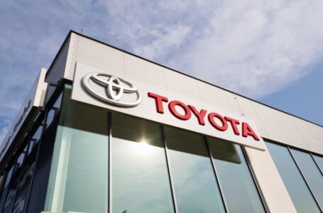 تراجع مبيعات تويوتا العالمية 7٪ في شباط￼