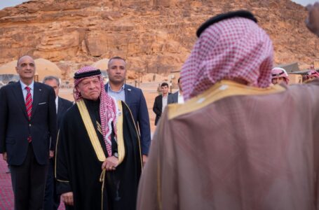 الملك: البادية الجنوبية تزخر بمواقع سياحية مميزة وجميلة