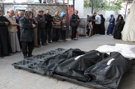 22 شهيدا بينهم 8 أطفال إثر غارات للاحتلال استهدفت 11 منزلا في رفح