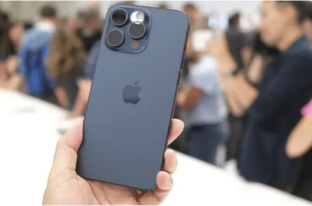 أبل تخطط لطرح جهاز آيفون نحيف في 2025