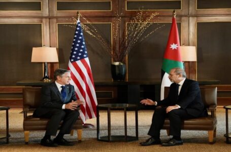 وزير الخارجية لنظيره الأميركي: الأردن يدعم جهود التوصل لصفقة تبادل بأسرع وقت ممكن