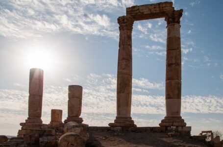 استمرار تأثير الكتلة الهوائية الحارة على الأردن اليوم