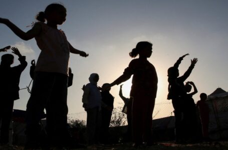 أونروا: غزة تواجه خطر فقدان جيل كامل من الأطفال