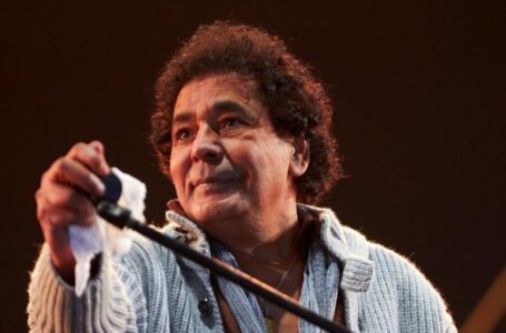 محمد منير يعلّق على عودته لإحياء الحفلات