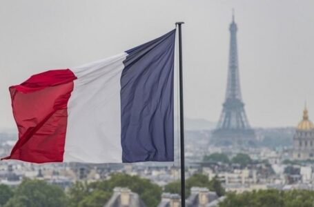 فرنسا تدعو رعاياها إلى مغادرة لبنان “فور الإمكان”
