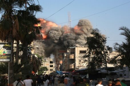 11 شهيدا فلسطينيا عى الأقل في الزوايدة وحي الشيخ رضوان في غزة