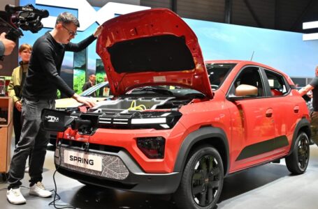 أفضل 10 سيارات كهربائية تنافس تسلا في السوق البريطانية