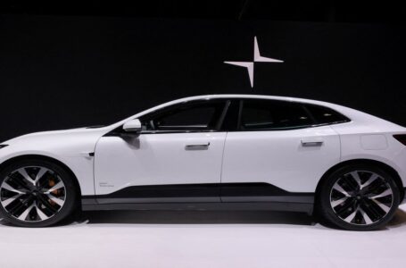 هيئة مستثمري المناطق الحرة: قرار رفع الضريبة على السيارات الكهربائية “ضربة قاصمة”