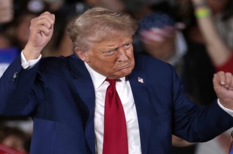 ترامب يتعهد بمقاضاة “غوغل” لعرض محرك البحث موضوعات سيئة فقط عنه