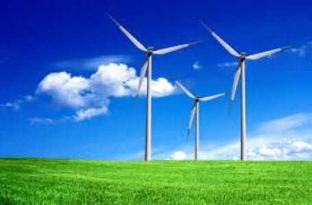 منتدى يوصي بإدخال مفاهيم الطاقة المتجددة في المناهج الدراسية العربية