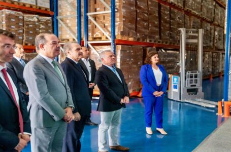 الملك يفتتح مستودع المخزون الطبي الاستراتيجي في الزرقاء