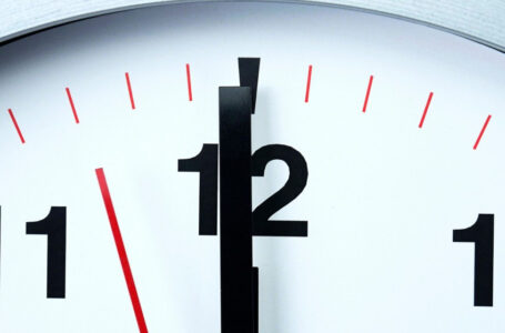 قرار تثبيت التوقيت الصيفي على طاولة النواب اليوم