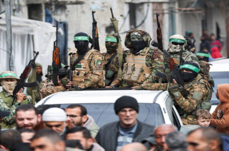 حماس تسلم 3 إسرائيليين اليوم مقابل 183 أسيرا فلسطينيا في أحدث مرحلة من الاتفاق