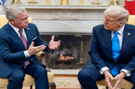 الملك خلال لقائه بالرئيس الأميركي: مصر والدول العربية سيقدمون خطة بشأن غزة