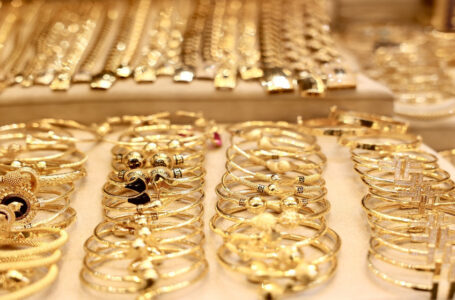 59.4 دينارا سعر بيع غرام الذهب عيار 21 في السوق المحلية