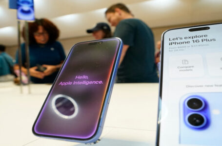 واشنطن تقرّر إعفاء الهواتف الذكية والحواسيب من الرسوم الجمركية