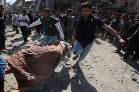 19 شهيدا في قصف الاحتلال منازل فلسطينيين في خان يونس