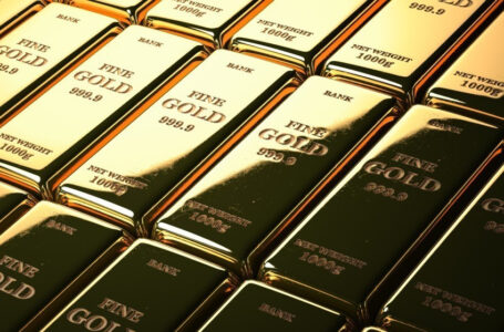 الذهب يرتفع مع نمو الطلب وسط التصعيد بين إسرائيل وإيران ودعوة ترامب لإخلاء طهران