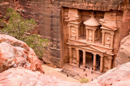 الزوار العرب الأكثر إنفاقاً في الأردن بـ2.22 مليار دينار خلال 10 أشهر