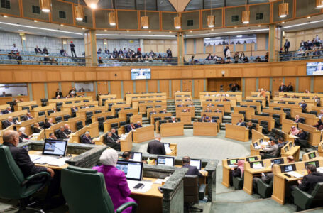 لجان نيابية تناقش اليوم مشاريع قوانين وقضايا عدة