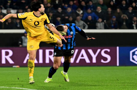 ركلة جزاء في اللحظات الأخيرة تقود أتلانتا لتجاوز دورتموند بدوري أبطال أوروبا