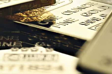 101.8 دينار سعر الذهب عيار 21 بالسوق المحلية الأربعاء