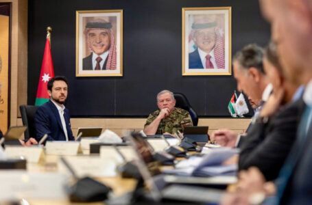 الملك يترأس اجتماعا في المركز الوطني للأمن وإدارة الأزمات