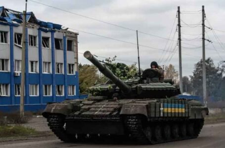 Ukraine war: Russian tactics on eastern front ‘crazy’, says Zelensky