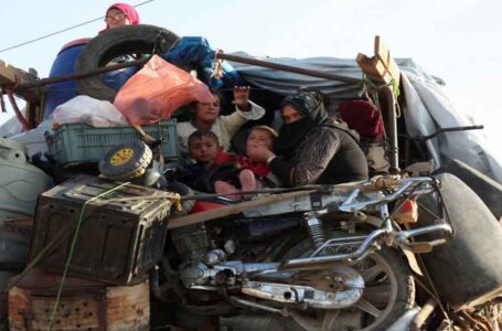 لبنان يستأنف إعادة اللاجئين السوريين إلى بلدهم رغم انتقادات حقوقية …
