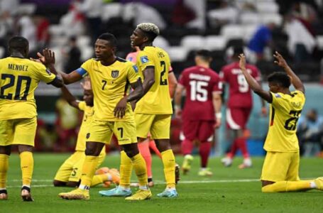 منتخب قطر يخسر في افتتاح المونديال أمام الإكوادور بثنائية فالنسيا … ومطالب بالتعويض
