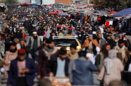 “داعش” يتبنى هجوما استهدف السفير الباكستاني في كابل… ￼