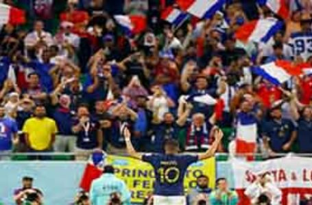 ثنائية مبابي وجيرو القياسي يقودان فرنسا لربع نهائي كأس العالم…