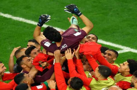 بونو يقود المغرب لربع نهائي كأس العالم للمرة الأولى في تاريخ العرب…