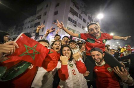 “حان وقت إفريقيا” والعرب يبدأون “بالحلم بأن يرفع منتخب عربي” كأس العالم… ￼