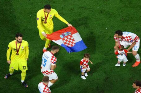 كرواتيا تفوز 2-1 على المغرب وتحقق المركز الثالث بكأس العالم…