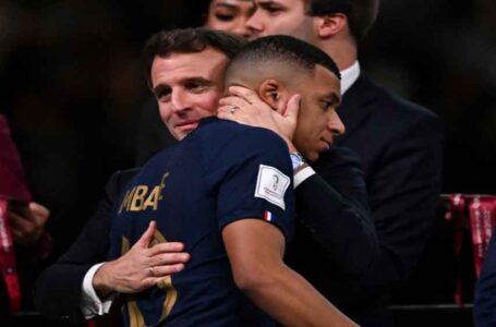 ماكرون: “المنتخب الفرنسي جعلنا نحلم”… ￼