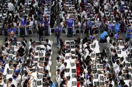 آلاف الطلاب يحطمون رقما قياسيا في درس “برمجة”…