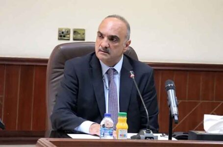 الخصاونة يصدر بلاغا بتعديل أمر الدفاع رقم 28 وتمديده حتى نهاية نيسان…..