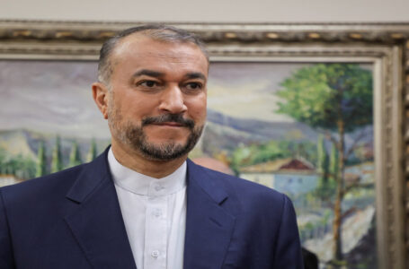 إيران تأمل بتطبيع العلاقات مع السعودية وترحب بالتقارب السوري-التركي…  