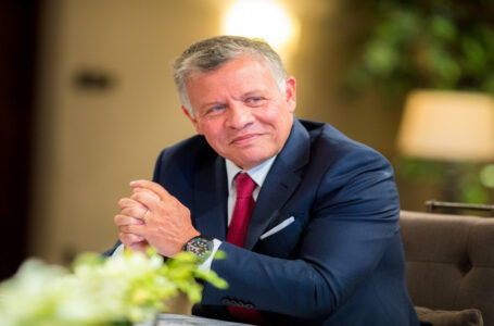 الأردنيون يحتفلون بالعيد الـ 61 لميلاد الملك…..