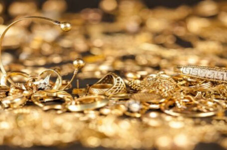 الذهب يتحرك في نطاق ضيق مع تركيز المستثمرين على قرار مجلس الاحتياطي الاتحادي……       